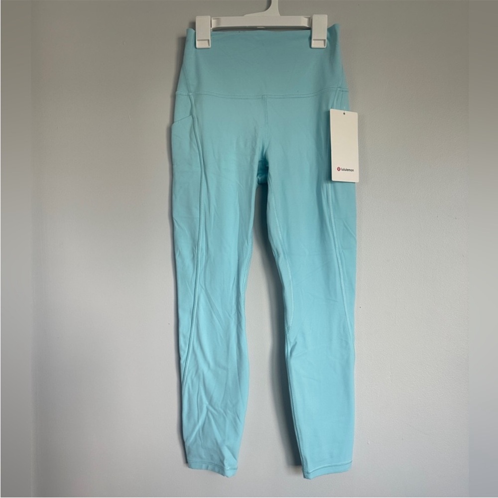 NWT 🍋 Lululemon 🍋 Align 25” Size 6 Icing Blue